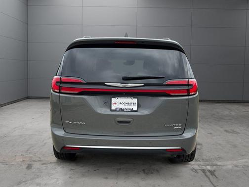 Ceramic Gray Clearcoat 2022 Chrysler Pacifica Limited