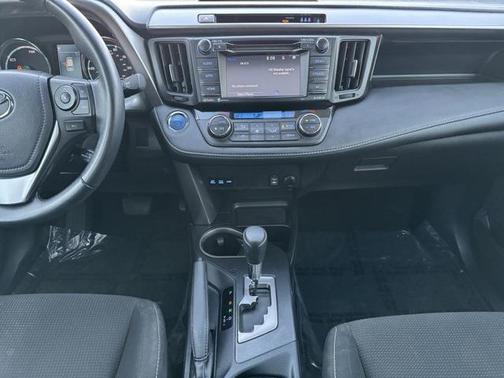 2018 Toyota RAV4 Hybrid XLE