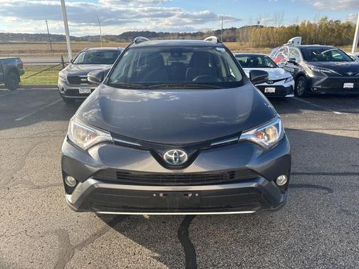 2018 Toyota RAV4 Hybrid XLE