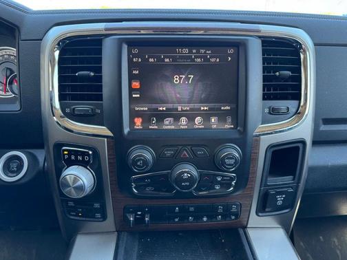 Flame Red Clearcoat 2014 RAM 1500 Laramie