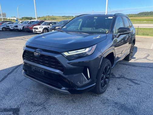 2024 Toyota RAV4 Hybrid SE