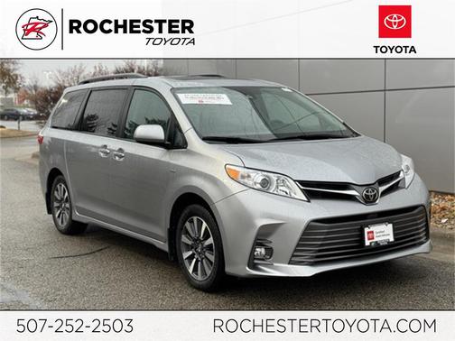 2018 Toyota Sienna XLE