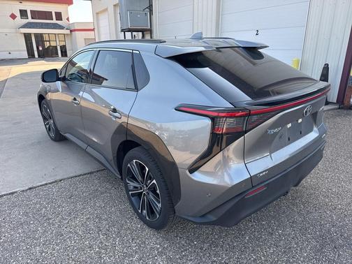 2024 Toyota bZ4X Limited