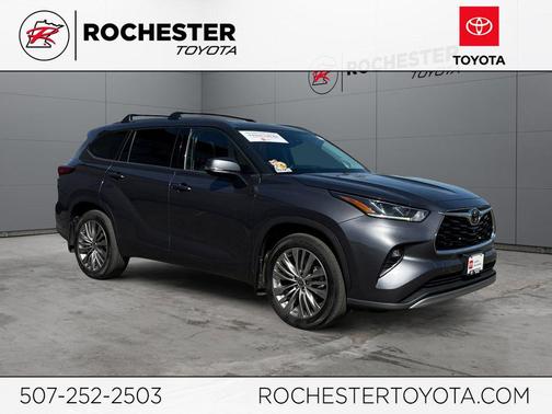 Magnetic Gray Metallic 2020 Toyota Highlander Platinum
