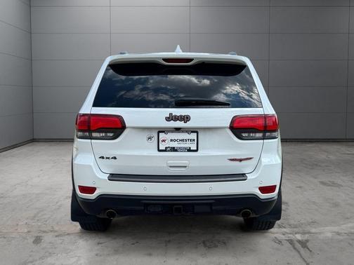 Bright White Clearcoat 2019 Jeep Grand Cherokee Trailhawk
