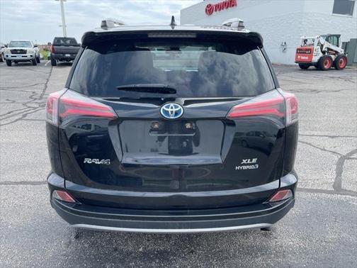 2018 Toyota RAV4 Hybrid XLE