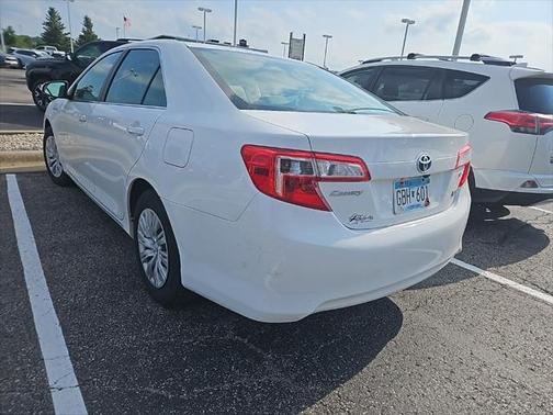 2014 Toyota Camry Hybrid LE