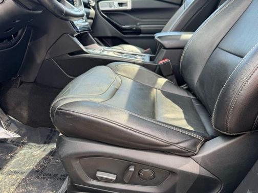 Agate Black Metallic 2022 Ford Explorer ST