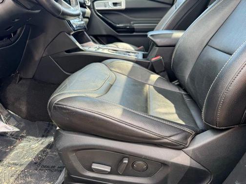 Agate Black Metallic 2022 Ford Explorer ST