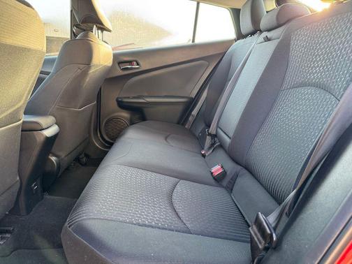 Hypersonic Red 2016 Toyota Prius Two