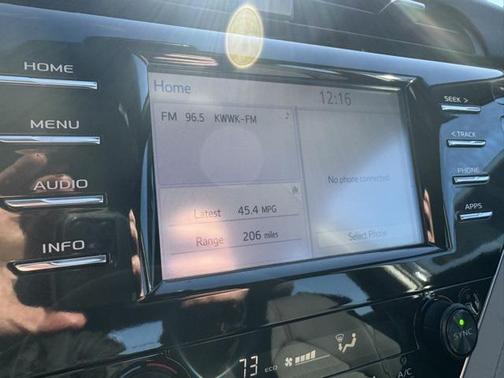 2018 Toyota Camry Hybrid LE