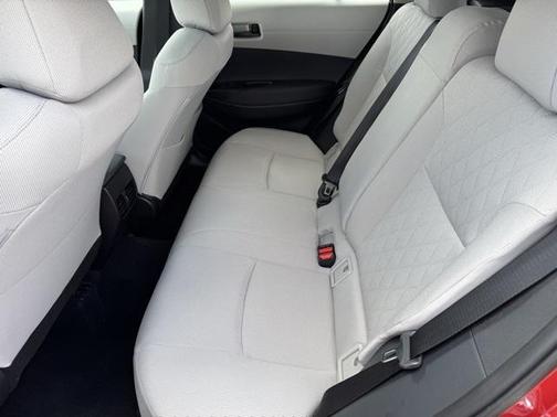 2025 Toyota Corolla Cross LE