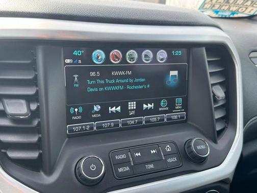 Iridium Metallic 2019 GMC Acadia SLT-1