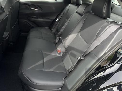 2025 Toyota Prius L