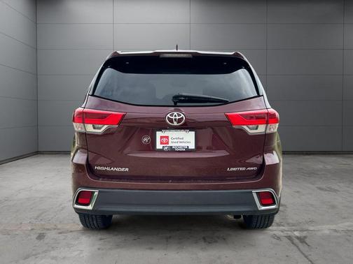 Ooh La La Rouge Mica 2018 Toyota Highlander Limited