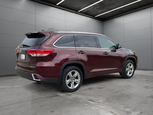 Ooh La La Rouge Mica 2018 Toyota Highlander Limited
