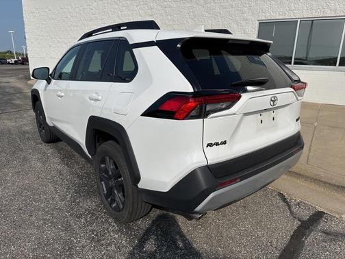 2024 Toyota RAV4 Adventure