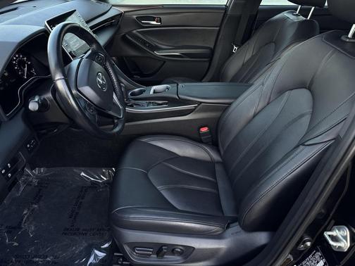 2019 Toyota Avalon XLE