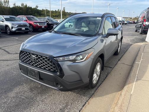 2022 Toyota Corolla Cross LE