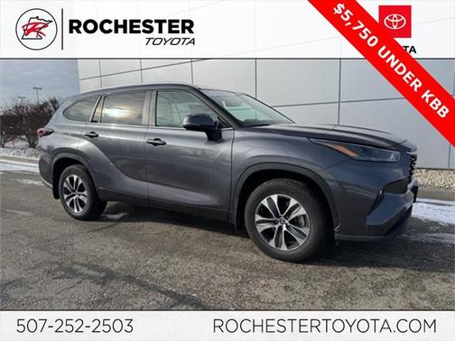 2024 Toyota Highlander XLE