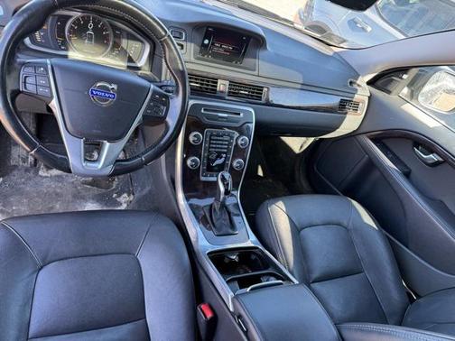 2015 Volvo XC70 T6 Platinum