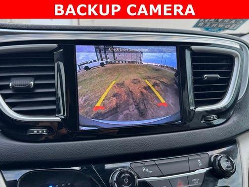 Billet Silver Metallic Clearcoat 2019 Chrysler Pacifica Hybrid Touring Plus