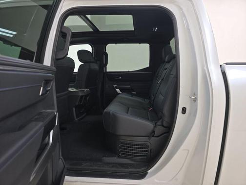 2025 Toyota Tundra Hybrid Platinum