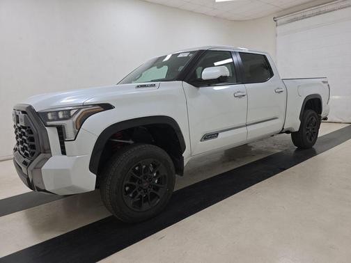 2025 Toyota Tundra Hybrid Platinum