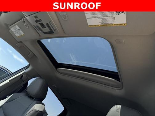 2022 Toyota Sienna XLE 7 Passenger