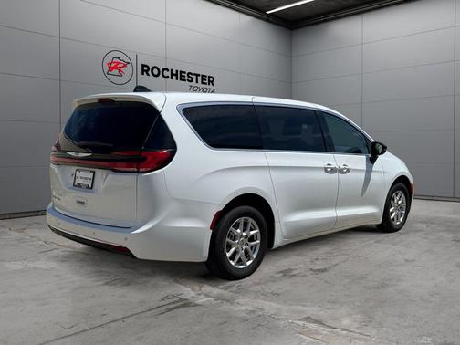 Bright White Clearcoat 2024 Chrysler Pacifica Touring L