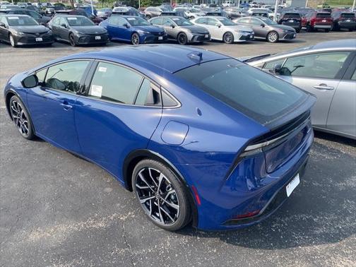 2025 Toyota Prius L