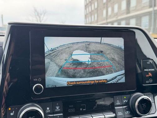 Wind Chill Pearl 2023 Toyota Highlander XLE