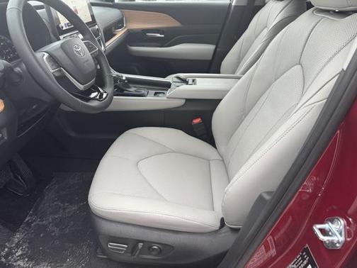 2026 Toyota Grand Highlander Hybrid Limited