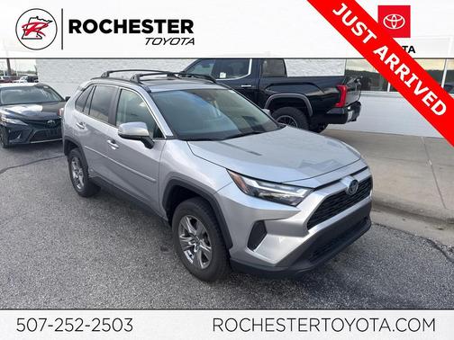 2022 Toyota RAV4 Hybrid XLE