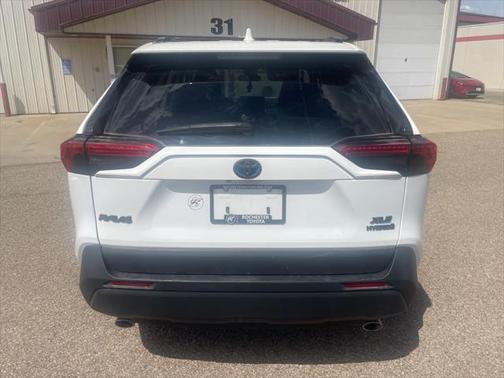 2022 Toyota RAV4 Hybrid XLE