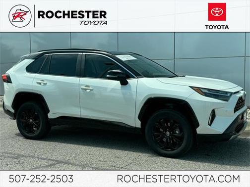 2022 Toyota RAV4 Hybrid SE