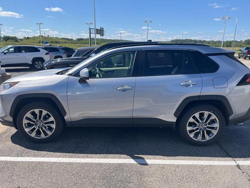 2019 Toyota RAV4 Limited