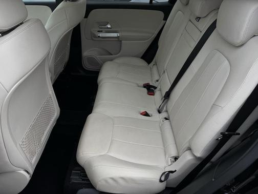 2023 Mercedes-Benz GLB 250 4MATIC