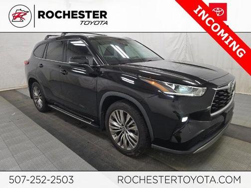 2022 Toyota Highlander Platinum