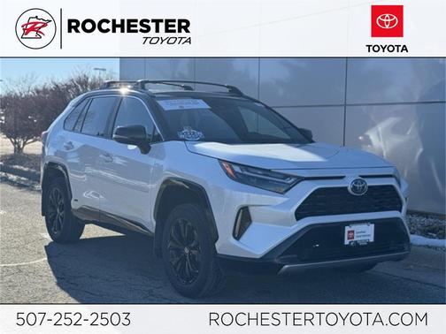 2024 Toyota RAV4 Hybrid SE