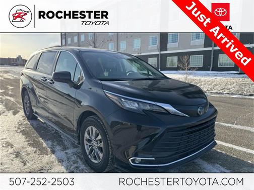 2024 Toyota Sienna XLE