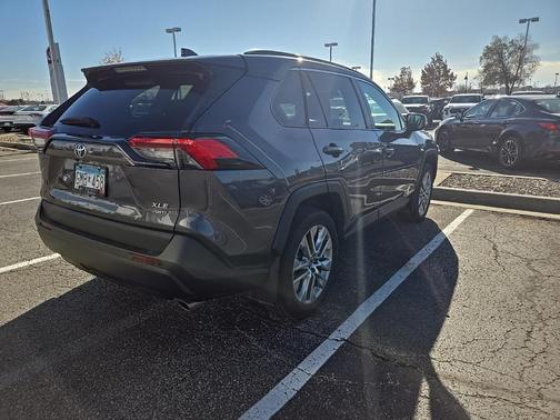 2020 Toyota RAV4 XLE Premium