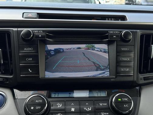 2018 Toyota RAV4 Hybrid LE