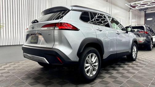 2025 Toyota Corolla Cross LE