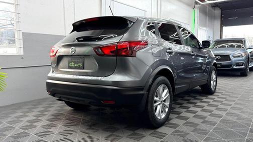 2017 Nissan Rogue Sport S