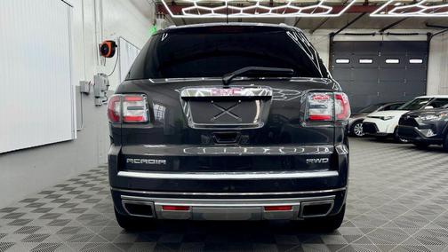 2014 GMC Acadia Denali
