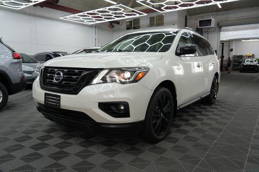 2018 Nissan Pathfinder SL