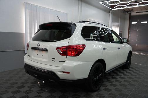 2018 Nissan Pathfinder SL