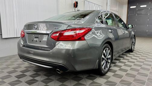 2017 Nissan Altima 2.5 SV