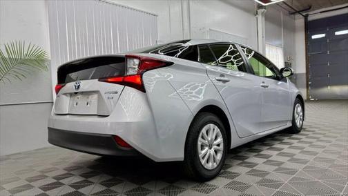 2022 Toyota Prius L